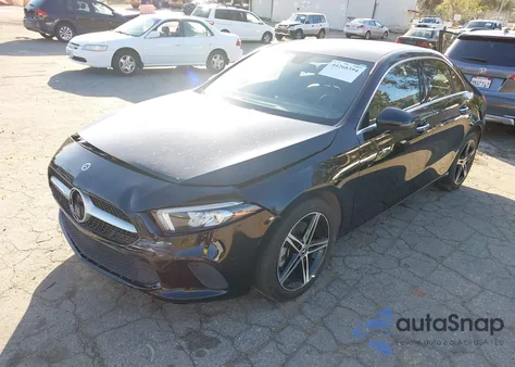 2021 Mercedes-Benz A 220 4Matic из США, поврежденный, VIN W1K3G4FB1MJ294376